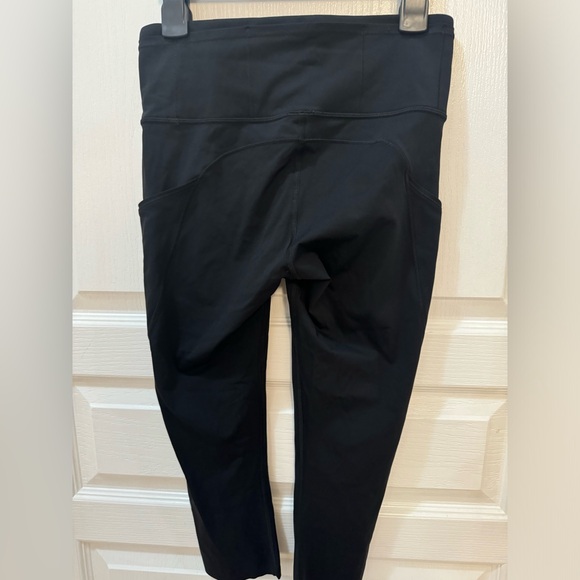 Lululemon capris tights - Picture 2 of 3